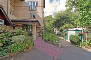 Photo 10- click for photo gallery